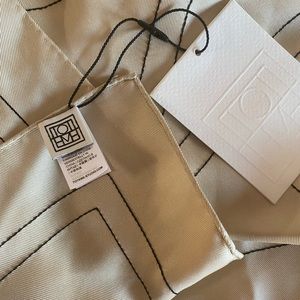 Toteme 100% silk scarf